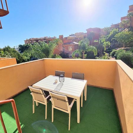 Golf & Resort Apartment In La Reserva De Марбелья Экстерьер фото