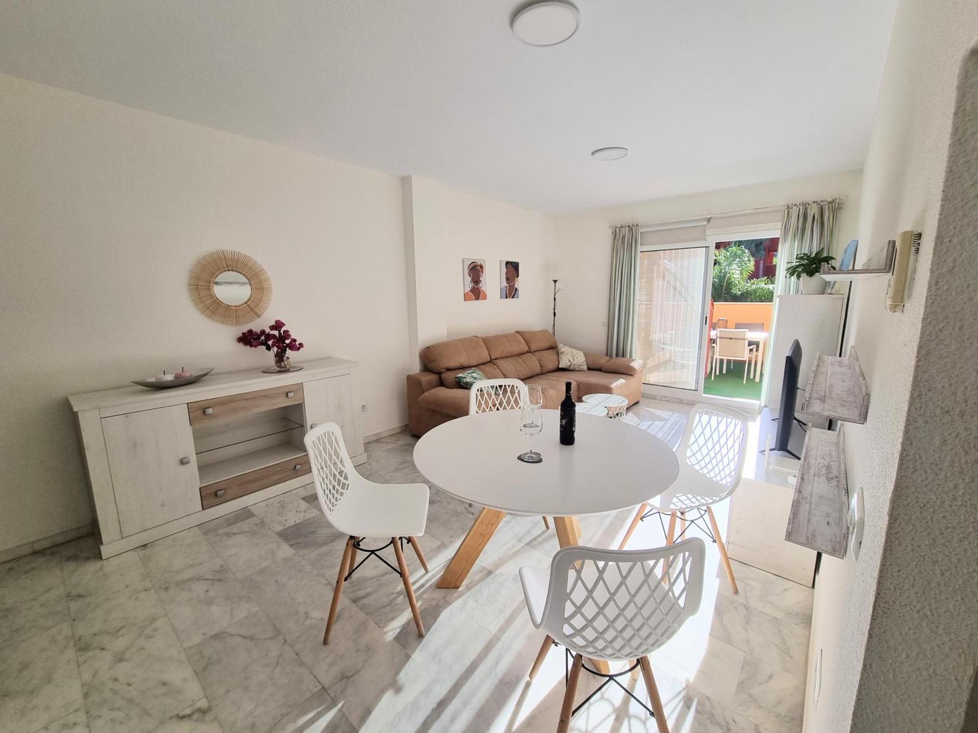 Golf & Resort Apartment In La Reserva De Марбелья Экстерьер фото