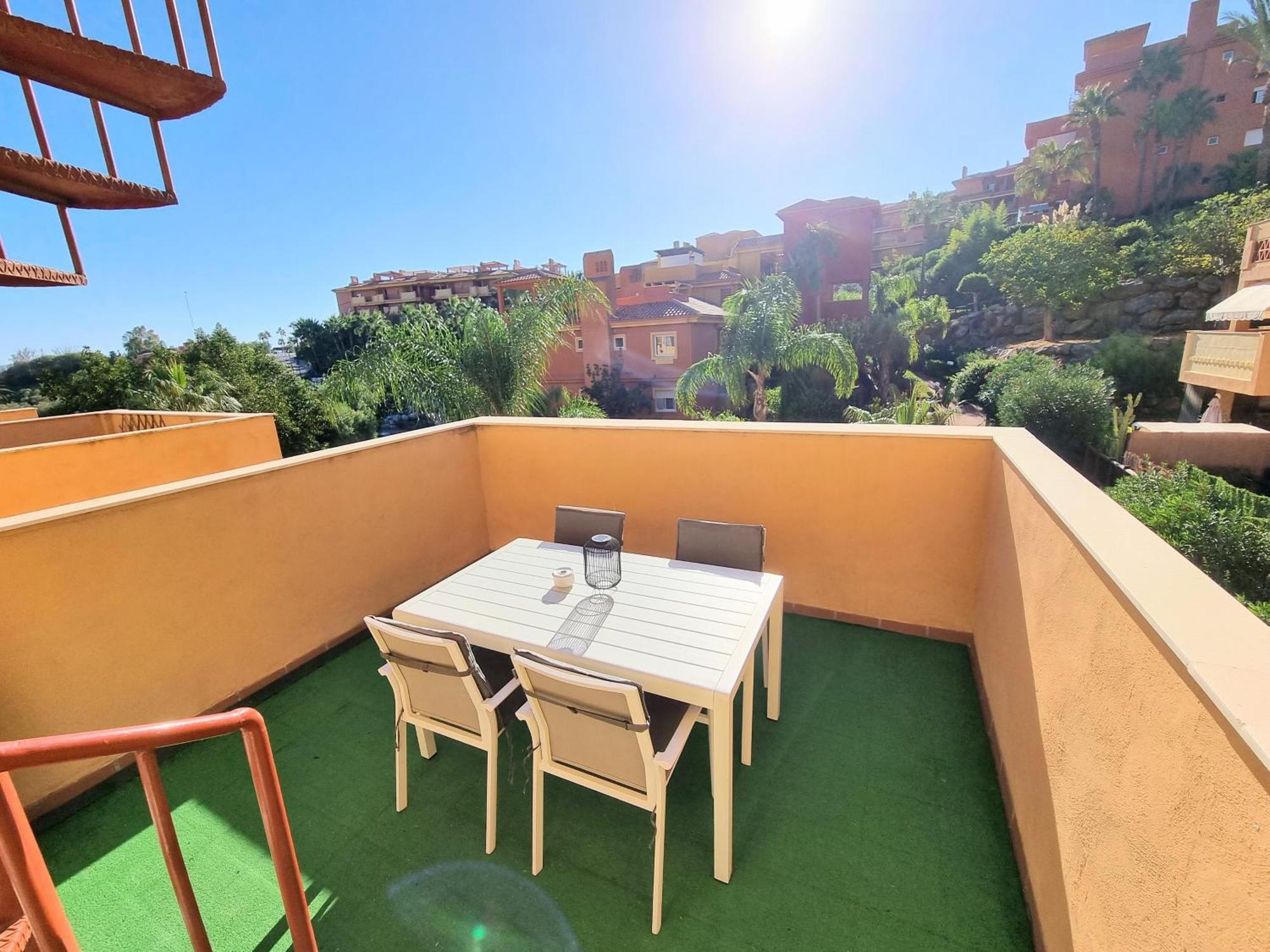 Golf & Resort Apartment In La Reserva De Марбелья Экстерьер фото